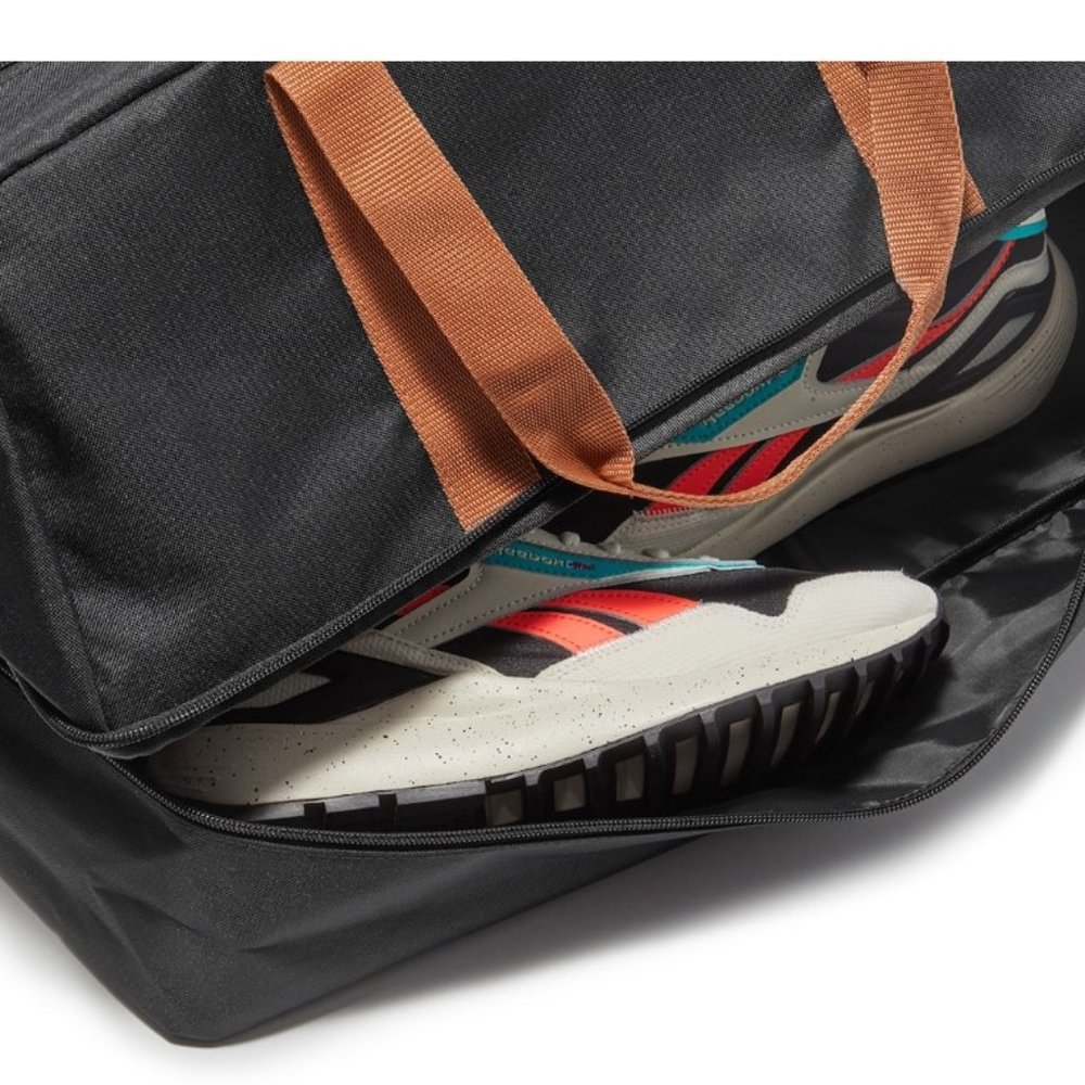 Exclusive Weekender Duffle Bag Unisex - Picture 5 of 8
